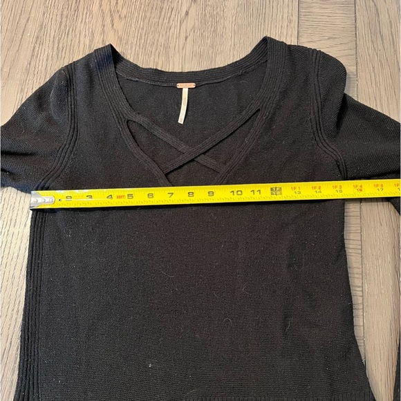 Free People sweater - Picture 6 of 8